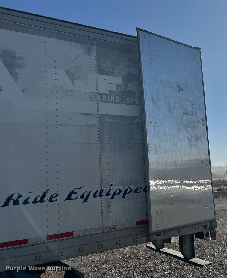 image for item DP6132 1993 Fruehauf dry van trailer