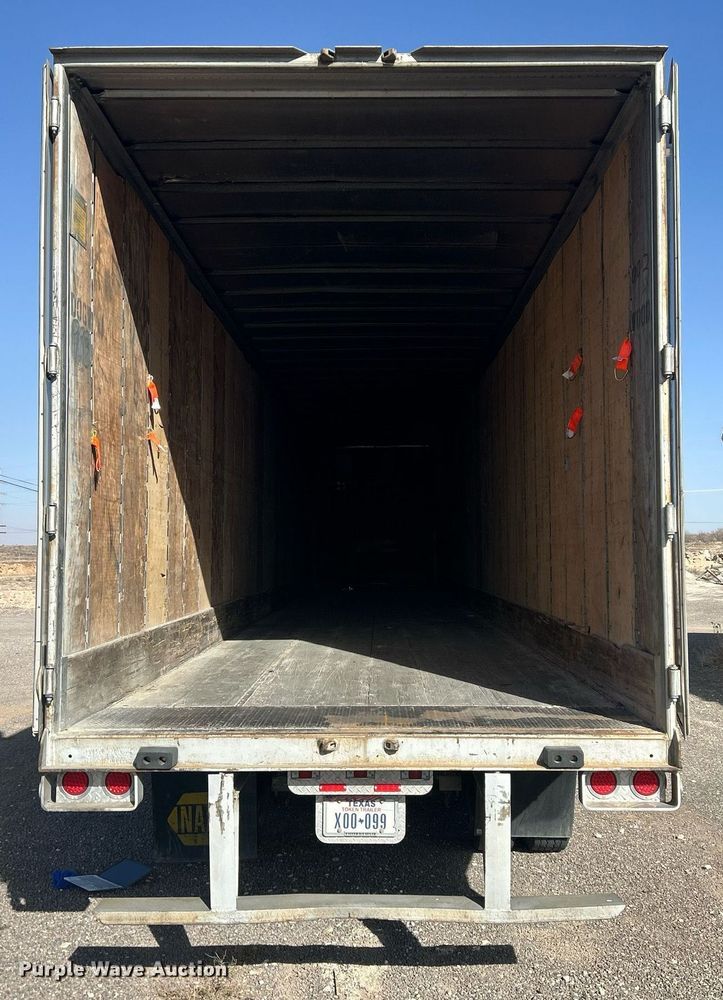 image for item DP6132 1993 Fruehauf dry van trailer