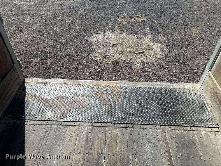 image for item DP6132 1993 Fruehauf dry van trailer