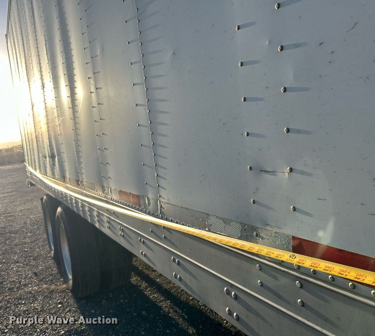 image for item DP6132 1993 Fruehauf dry van trailer