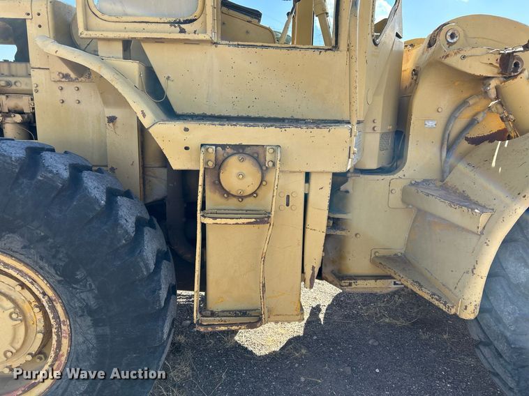 image for item DP6133 1970 Caterpillar 950 wheel loader