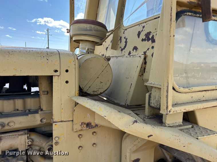 image for item DP6133 1970 Caterpillar 950 wheel loader