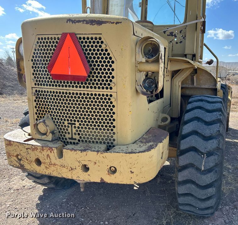 image for item DP6133 1970 Caterpillar 950 wheel loader