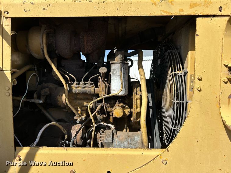 image for item DP6133 1970 Caterpillar 950 wheel loader