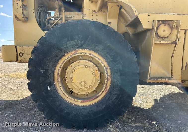 image for item DP6133 1970 Caterpillar 950 wheel loader