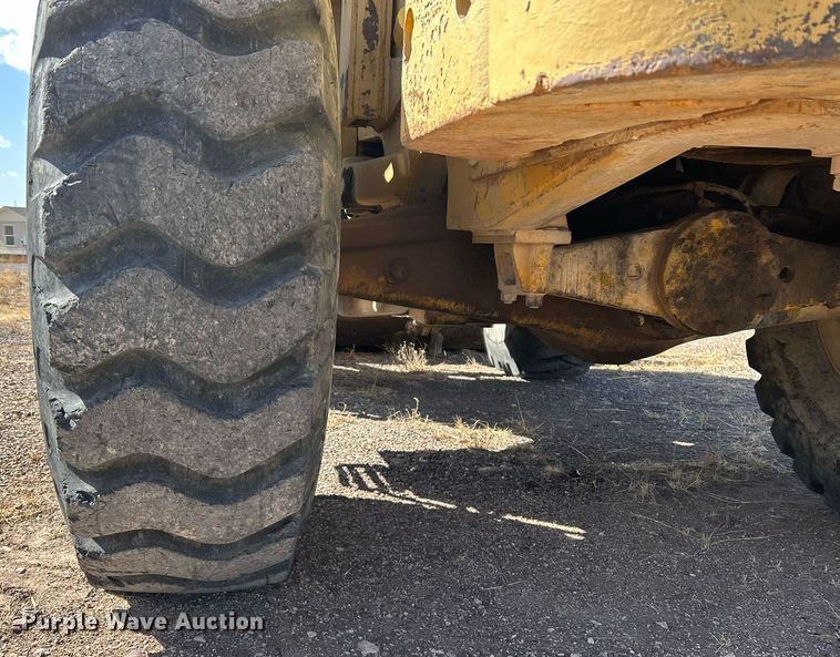 image for item DP6133 1970 Caterpillar 950 wheel loader