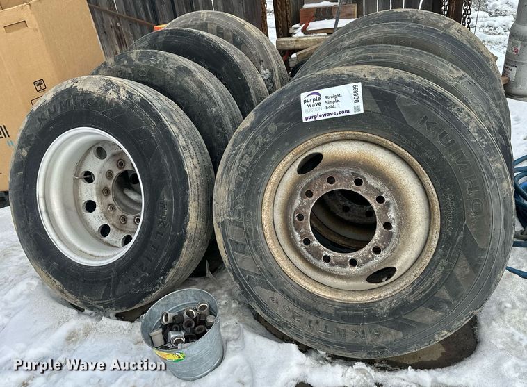 image for item DQ6639 (8) Kumbo 11R22.5 tires and wheels
