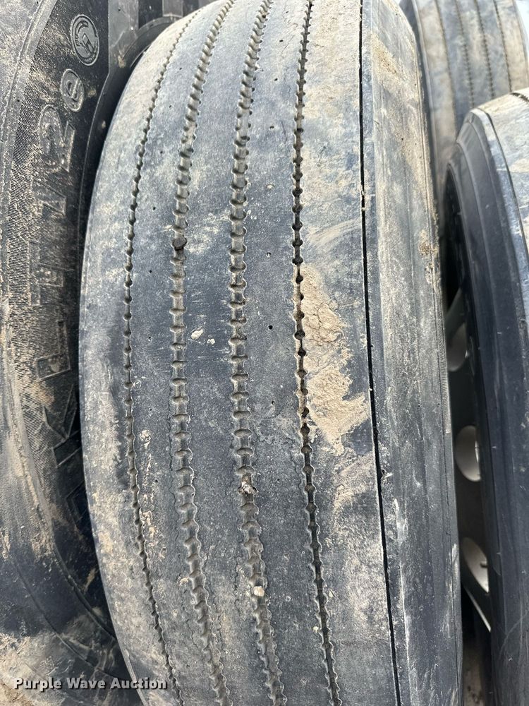 image for item DQ6639 (8) Kumbo 11R22.5 tires and wheels