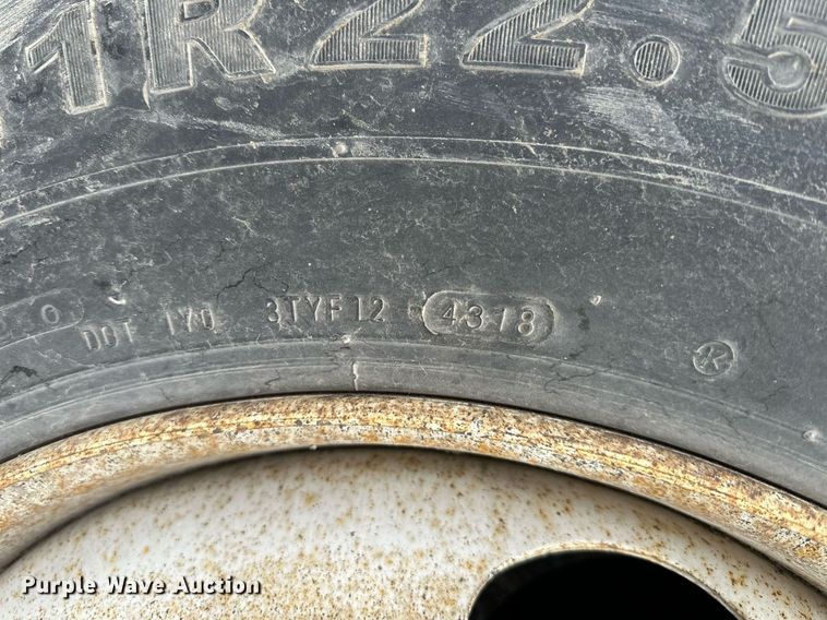 image for item DQ6639 (8) Kumbo 11R22.5 tires and wheels