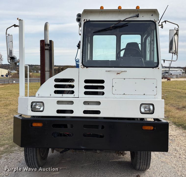 image for item DS2546 1997 Capacity TJ5000 yard truck