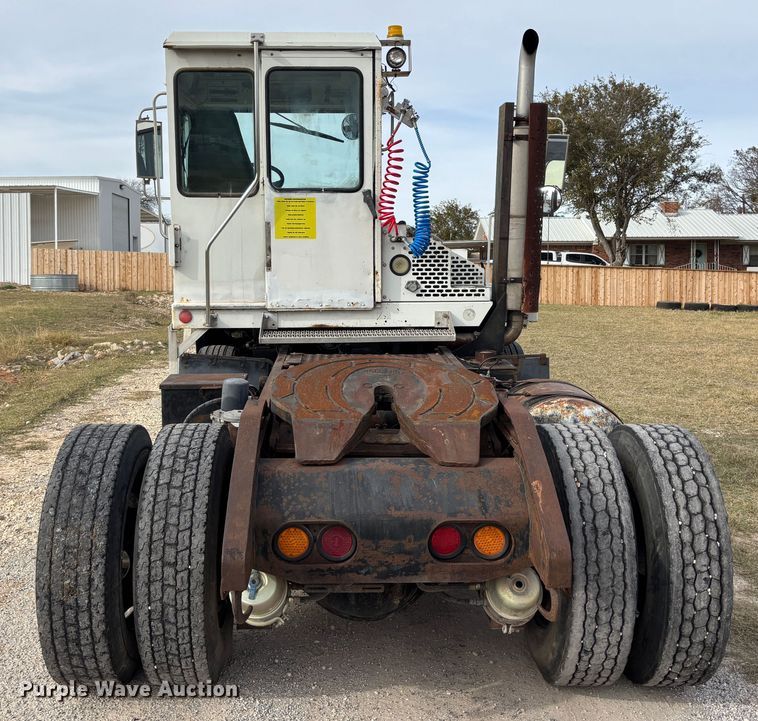 image for item DS2546 1997 Capacity TJ5000 yard truck