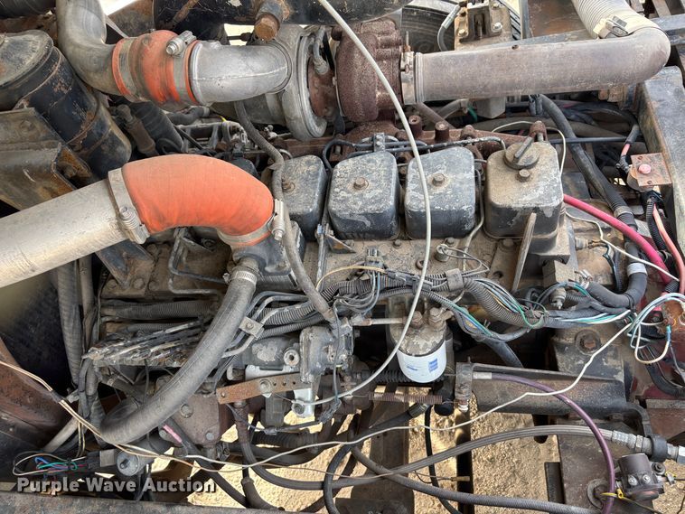 image for item DS2546 1997 Capacity TJ5000 yard truck