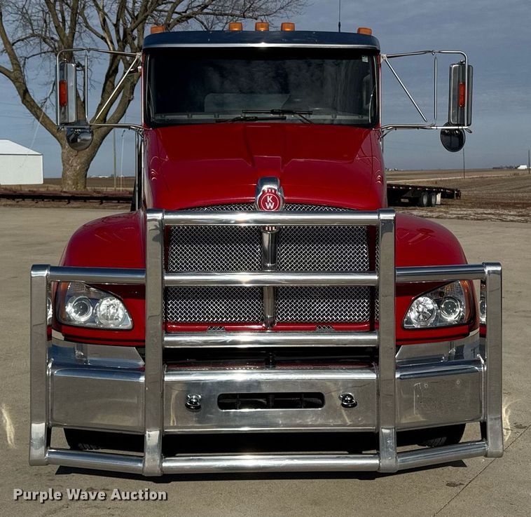 image for item DT0521 2018 Kenworth T270 rollback truck