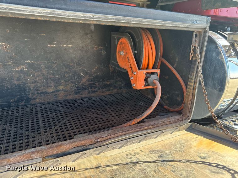 image for item DT0521 2018 Kenworth T270 rollback truck