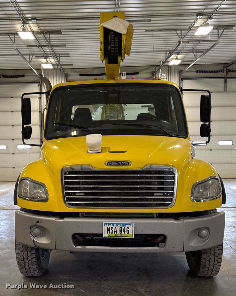 image for item DT0522 2012 Freightliner M2 bucket truck