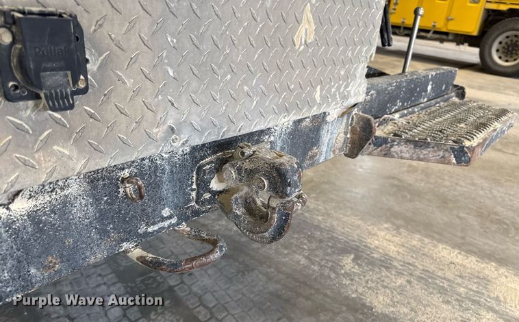 image for item DT0522 2012 Freightliner M2 bucket truck