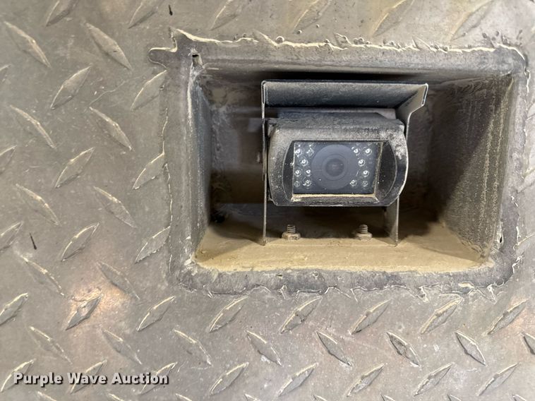 image for item DT0522 2012 Freightliner M2 bucket truck