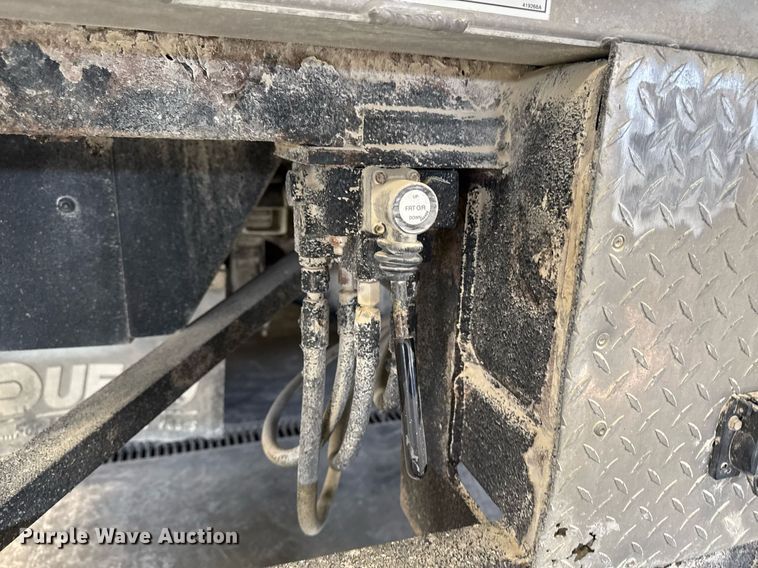 image for item DT0522 2012 Freightliner M2 bucket truck