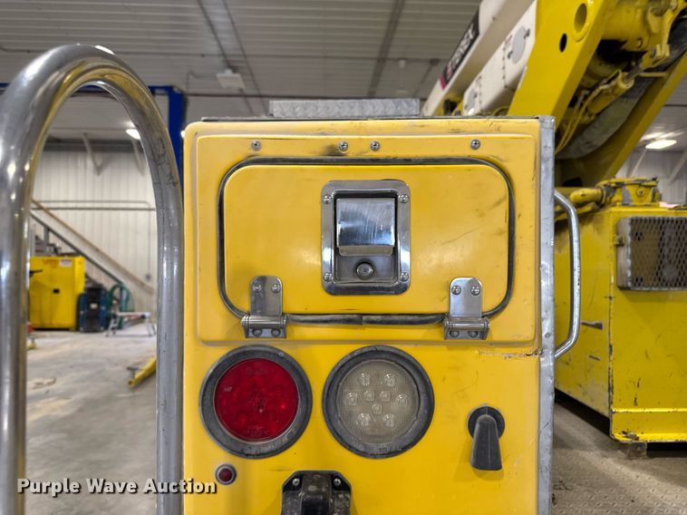 image for item DT0522 2012 Freightliner M2 bucket truck