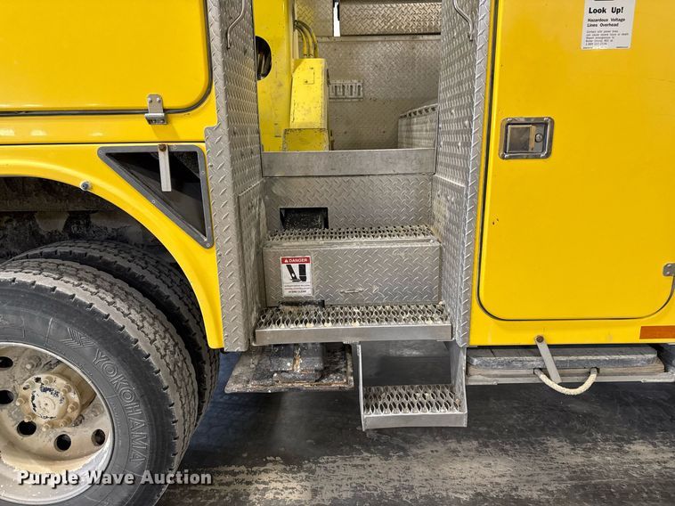 image for item DT0522 2012 Freightliner M2 bucket truck