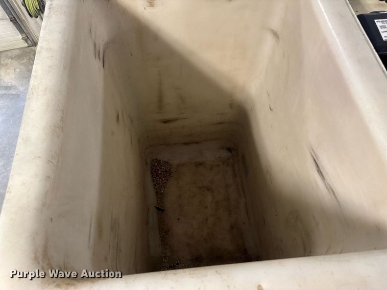 image for item DT0522 2012 Freightliner M2 bucket truck