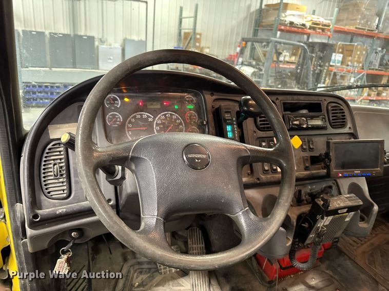 image for item DT0522 2012 Freightliner M2 bucket truck