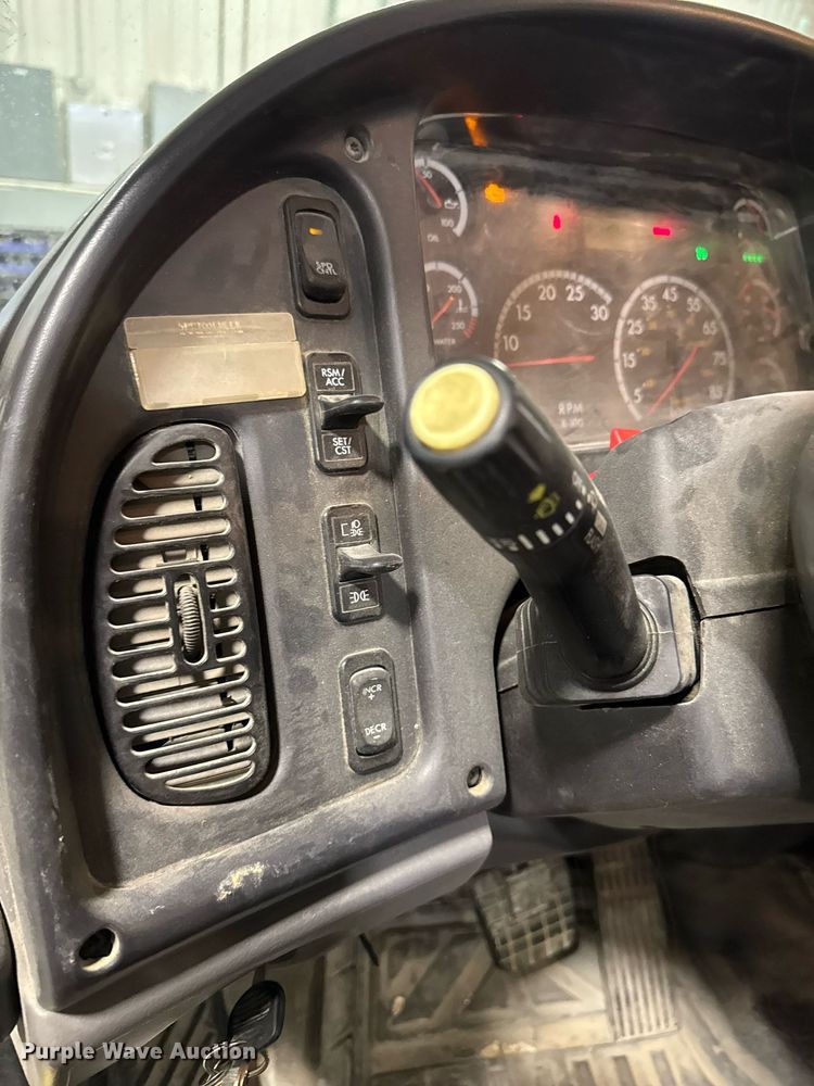 image for item DT0522 2012 Freightliner M2 bucket truck