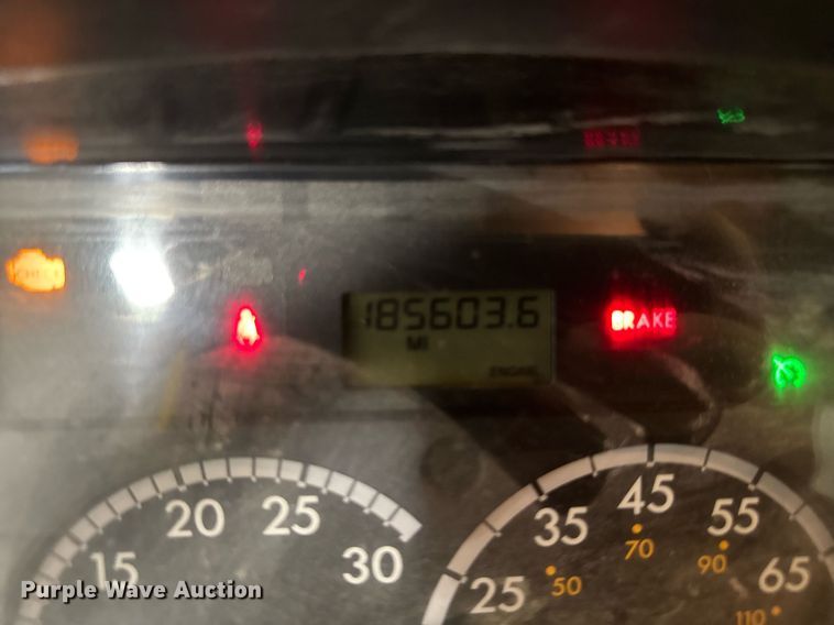 image for item DT0522 2012 Freightliner M2 bucket truck