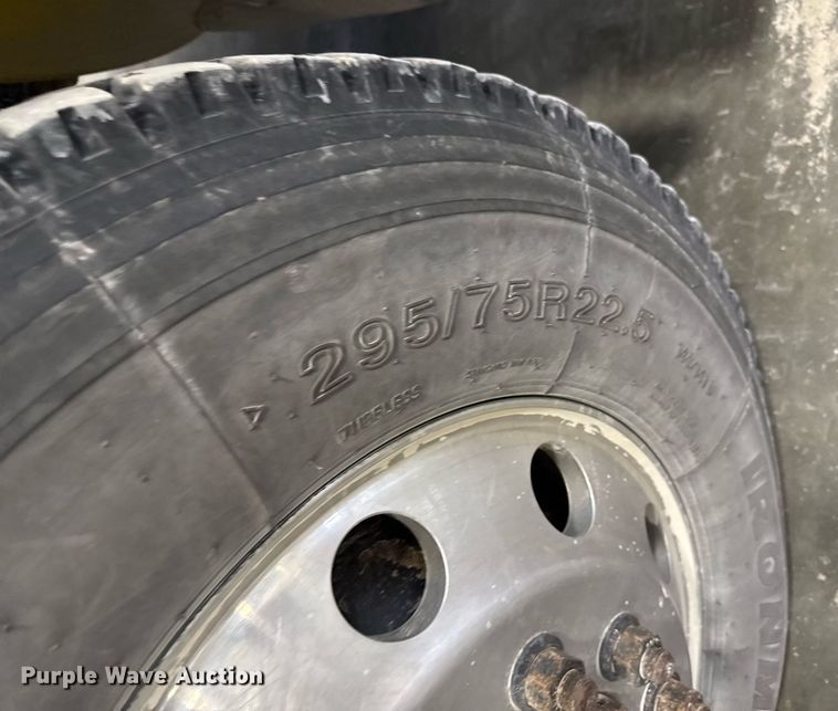 image for item DT0522 2012 Freightliner M2 bucket truck