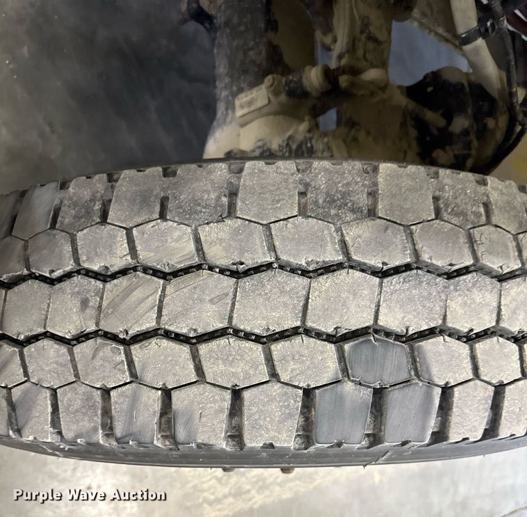 image for item DT0522 2012 Freightliner M2 bucket truck