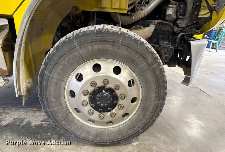 image for item DT0522 2012 Freightliner M2 bucket truck