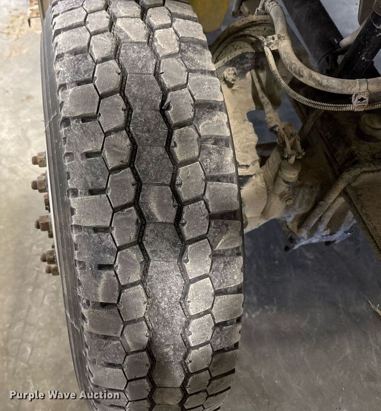 image for item DT0522 2012 Freightliner M2 bucket truck