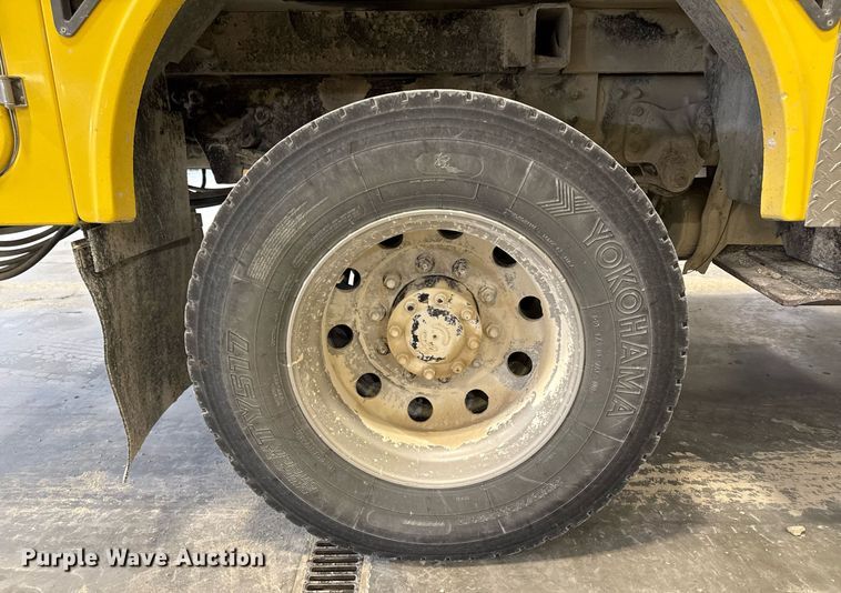 image for item DT0522 2012 Freightliner M2 bucket truck