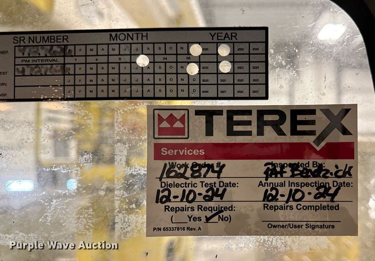 image for item DT0522 2012 Freightliner M2 bucket truck