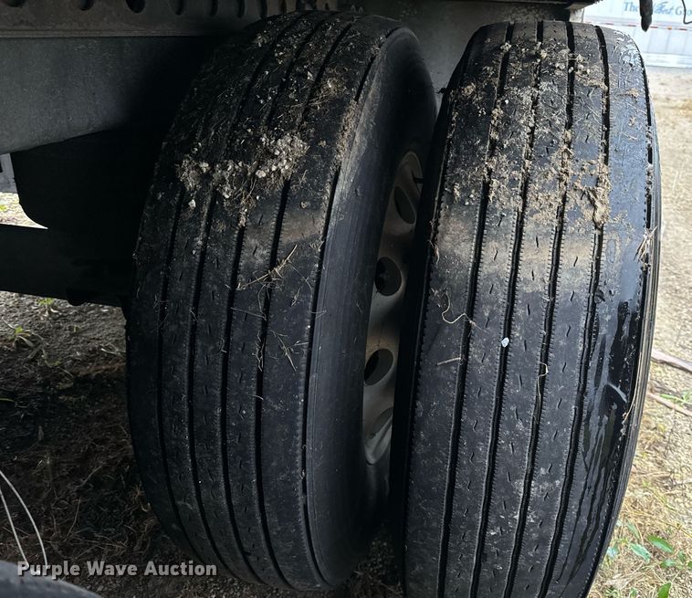 image for item DT2227 2020 Kentucky Trailer  dry van trailer