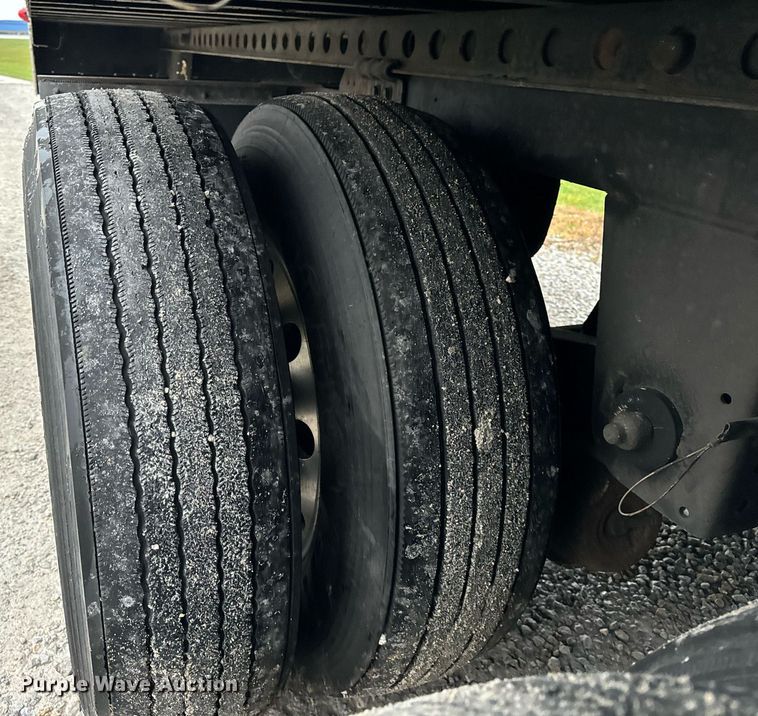 image for item DT2234 2020 Kentucky Trailer  dry van trailer