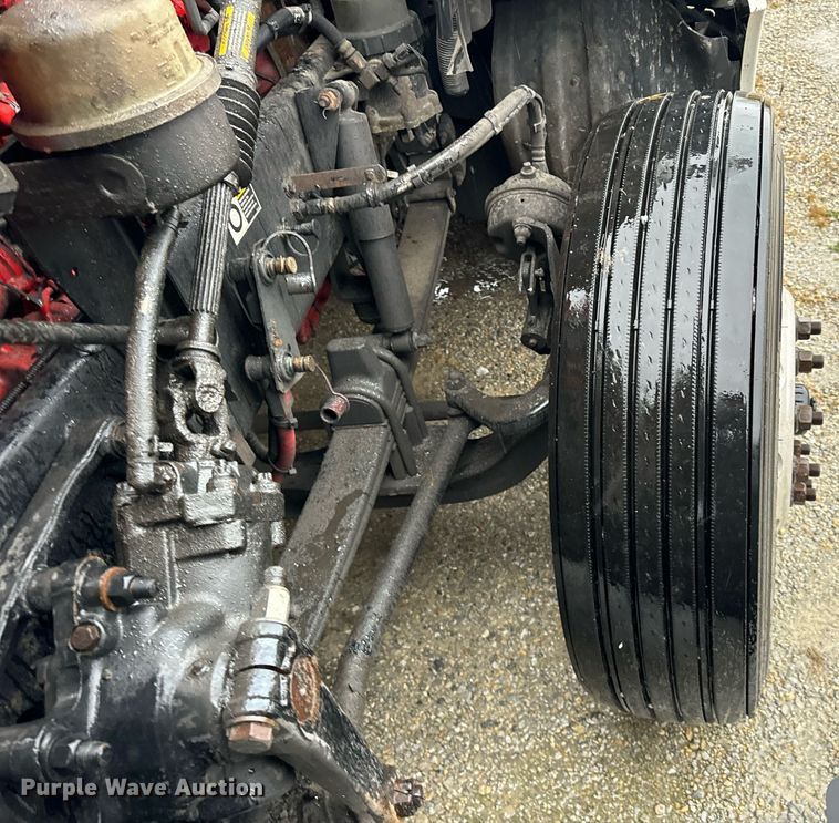 image for item DT2239 2016 Kenworth  T680 semi truck