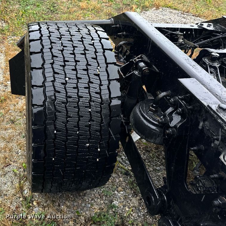 image for item DT2239 2016 Kenworth  T680 semi truck