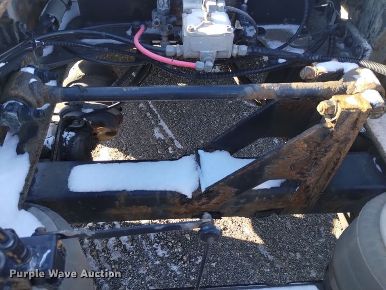 image for item DT2241 2016 Kenworth T680 semi truck