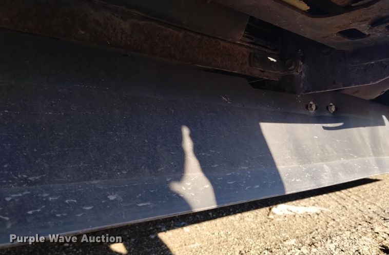 image for item DT2241 2016 Kenworth T680 semi truck