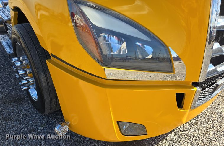 image for item DT5494 2024 Freightliner Cascadia 126 semi truck