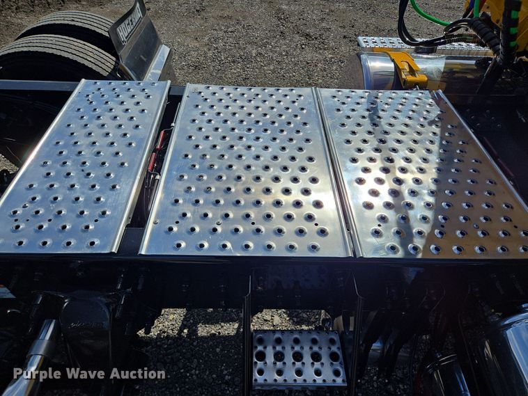 image for item DT5494 2024 Freightliner Cascadia 126 semi truck