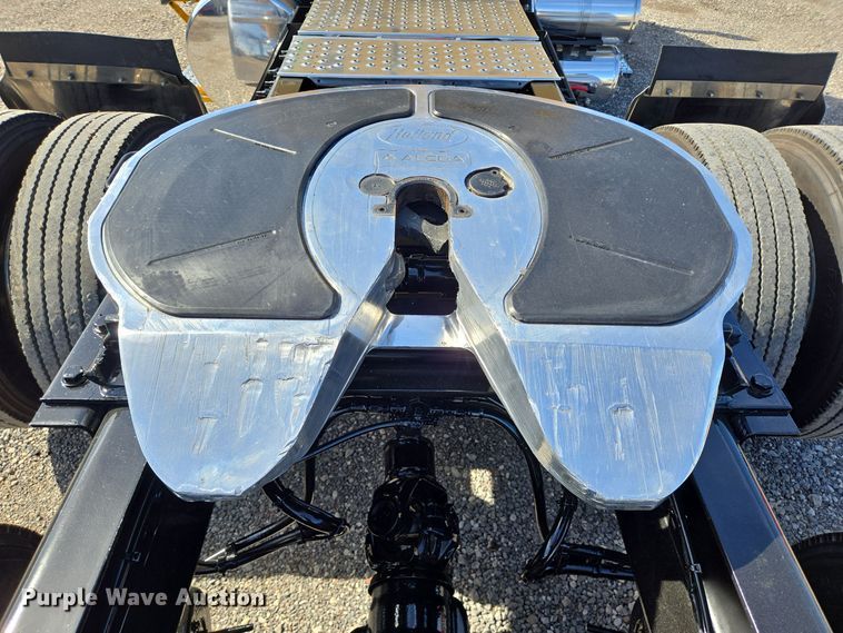 image for item DT5494 2024 Freightliner Cascadia 126 semi truck