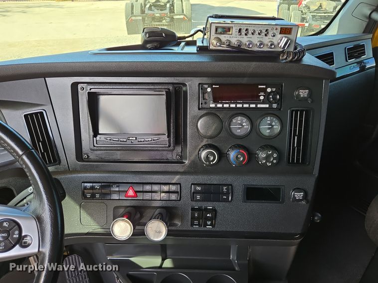 image for item DT5494 2024 Freightliner Cascadia 126 semi truck