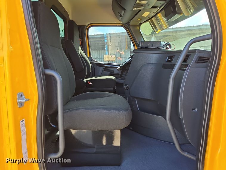 image for item DT5494 2024 Freightliner Cascadia 126 semi truck