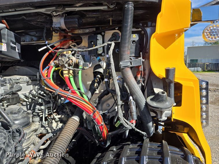 image for item DT5494 2024 Freightliner Cascadia 126 semi truck