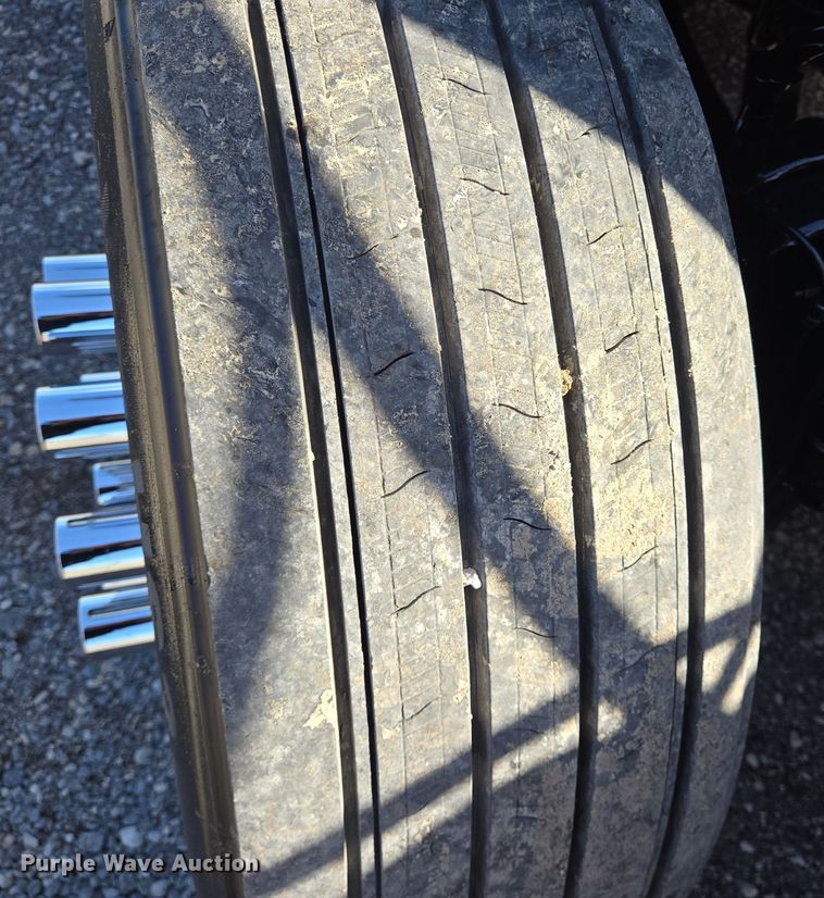 image for item DT5494 2024 Freightliner Cascadia 126 semi truck