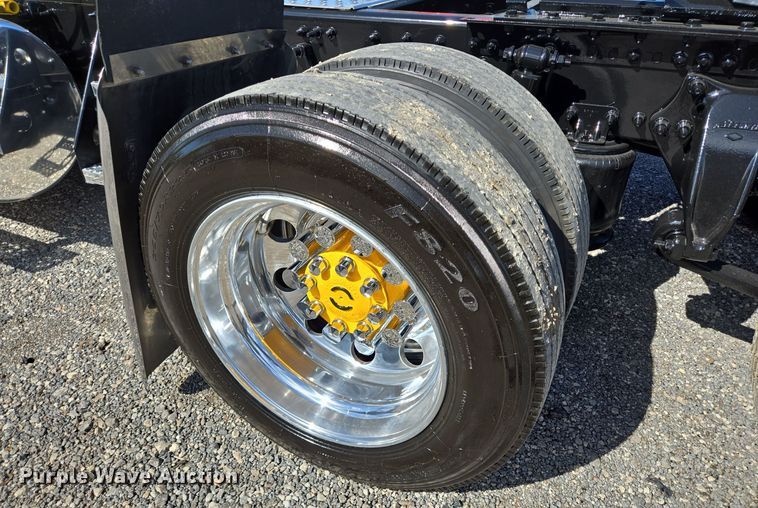 image for item DT5494 2024 Freightliner Cascadia 126 semi truck