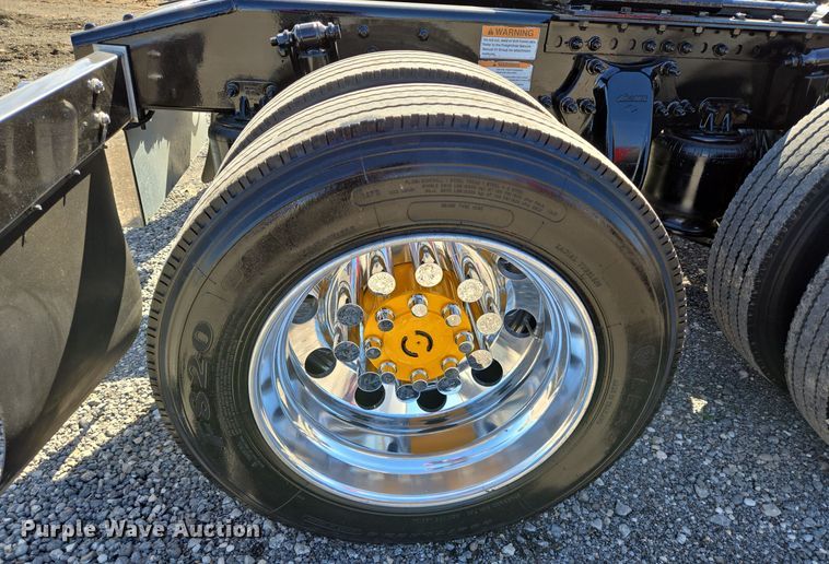 image for item DT5494 2024 Freightliner Cascadia 126 semi truck