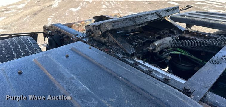 image for item DV0572 2017 Freightliner  Cascadia  semi truck